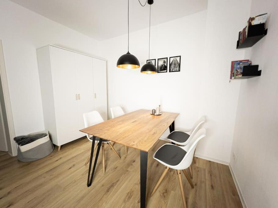 Wohlfuehl-Oase Mitten In Der Stadt - Garten, Grill, Netflix Und Drucker Lipsko Exteriér fotografie
